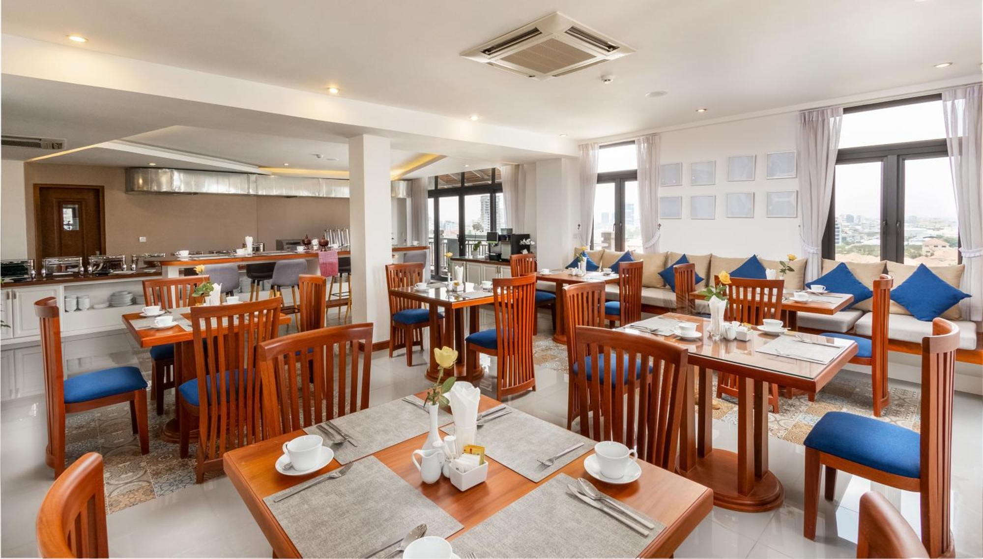 Jaya Suites Hotel Phnom Penh Extérieur photo